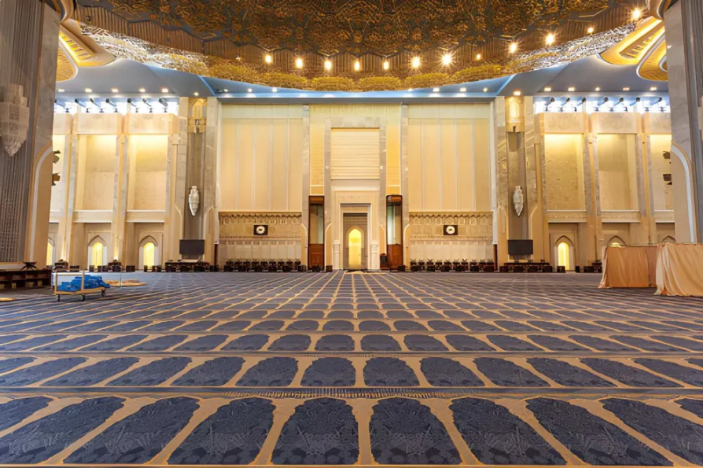 soft prayer carpet for mosque use